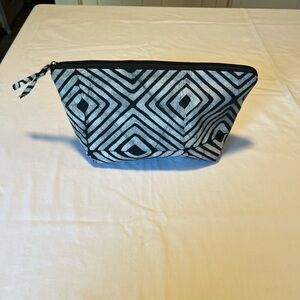 Queen Alaffia Tribal Print Black Cosmetics Toiletries Bag